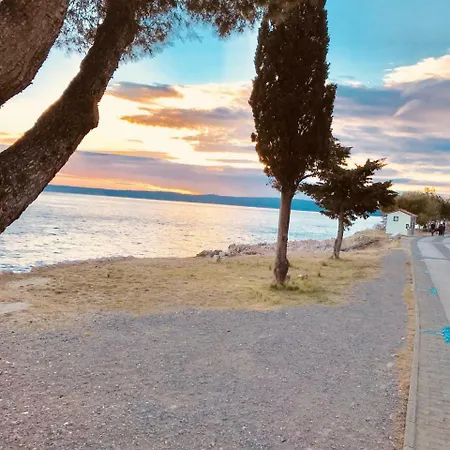 Margareta In Strandnaehe Mit Terrasse Novi Vinodolski